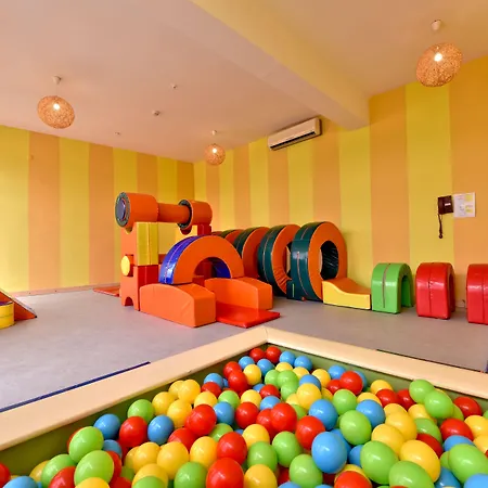 Tt Tropical Family Life Tropical 4*