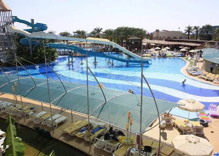 Tt Tropical Family Life Tropical ホテル 4*